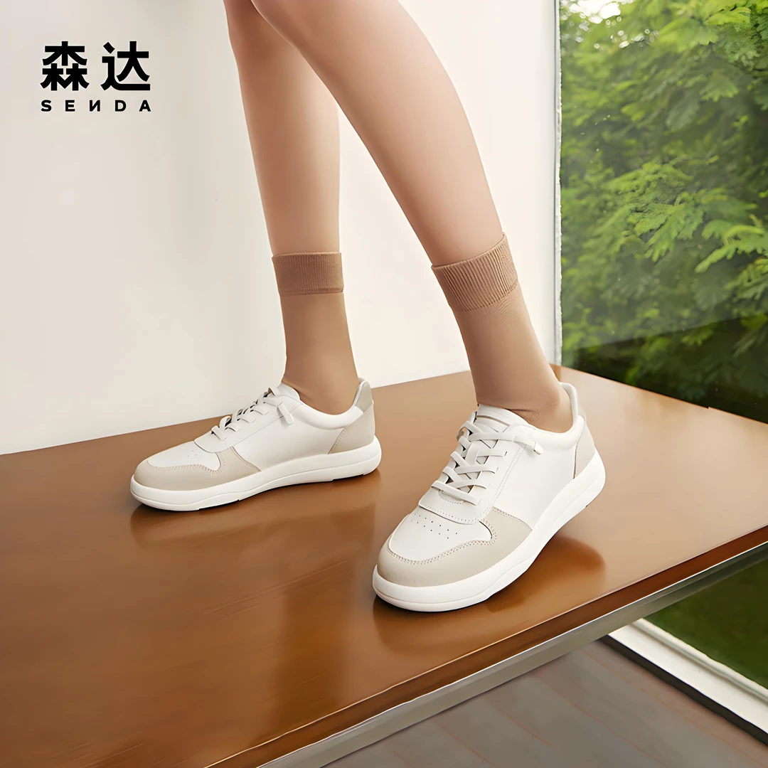 Senda/森达潮流板鞋女秋季新商场同款时尚户外平底休闲鞋4AJB2CM3
