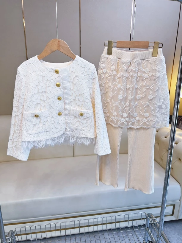 【小资女】女童时尚蕾丝花边小香风外套