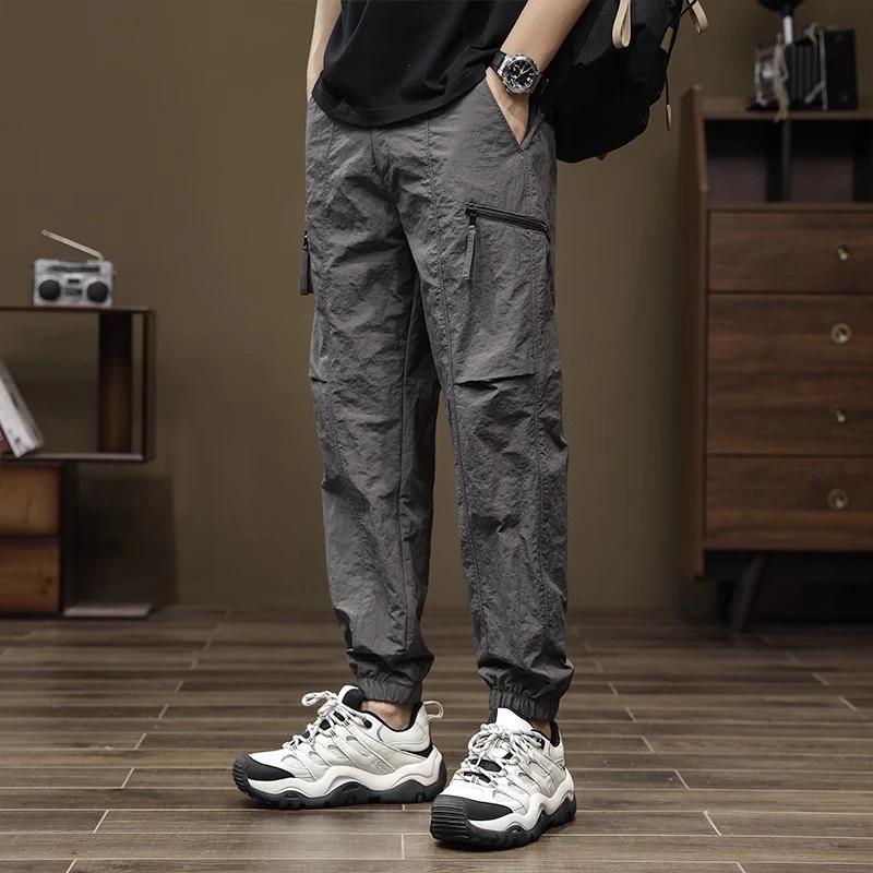 高端冰丝工装休闲裤男宽松夏季薄款口袋拉链装饰束脚速干运动裤子