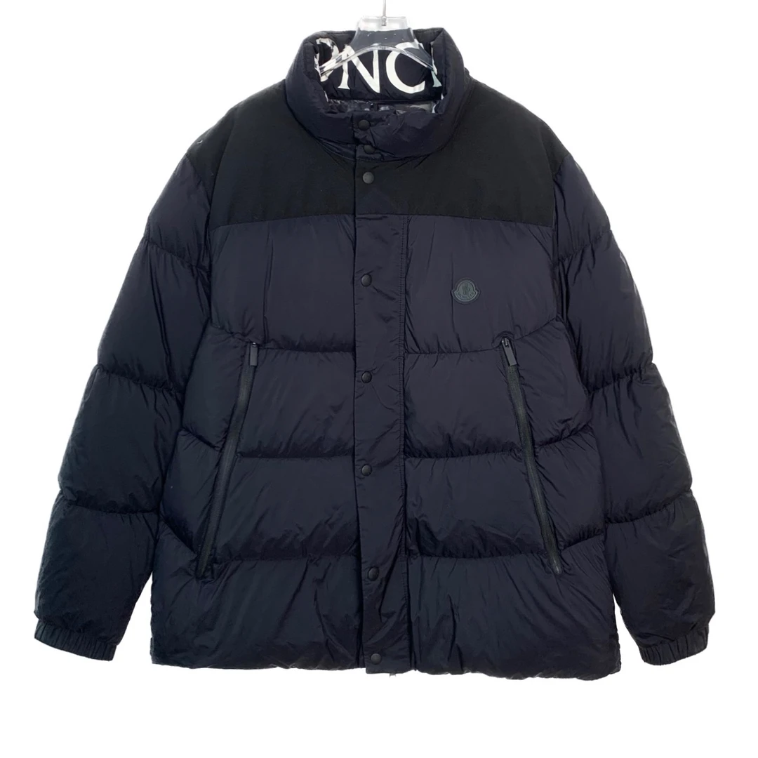 95新 MONCLER 005666 Moncler/蒙口 徽标立领绗缝羽绒服外套 6码