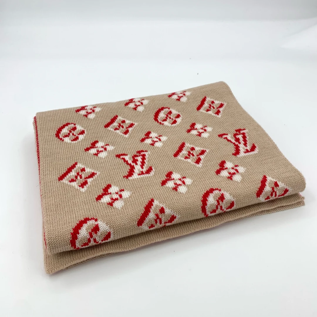 全新未使用  012048 Louis Vuitton/lv 路易威登 满印围巾