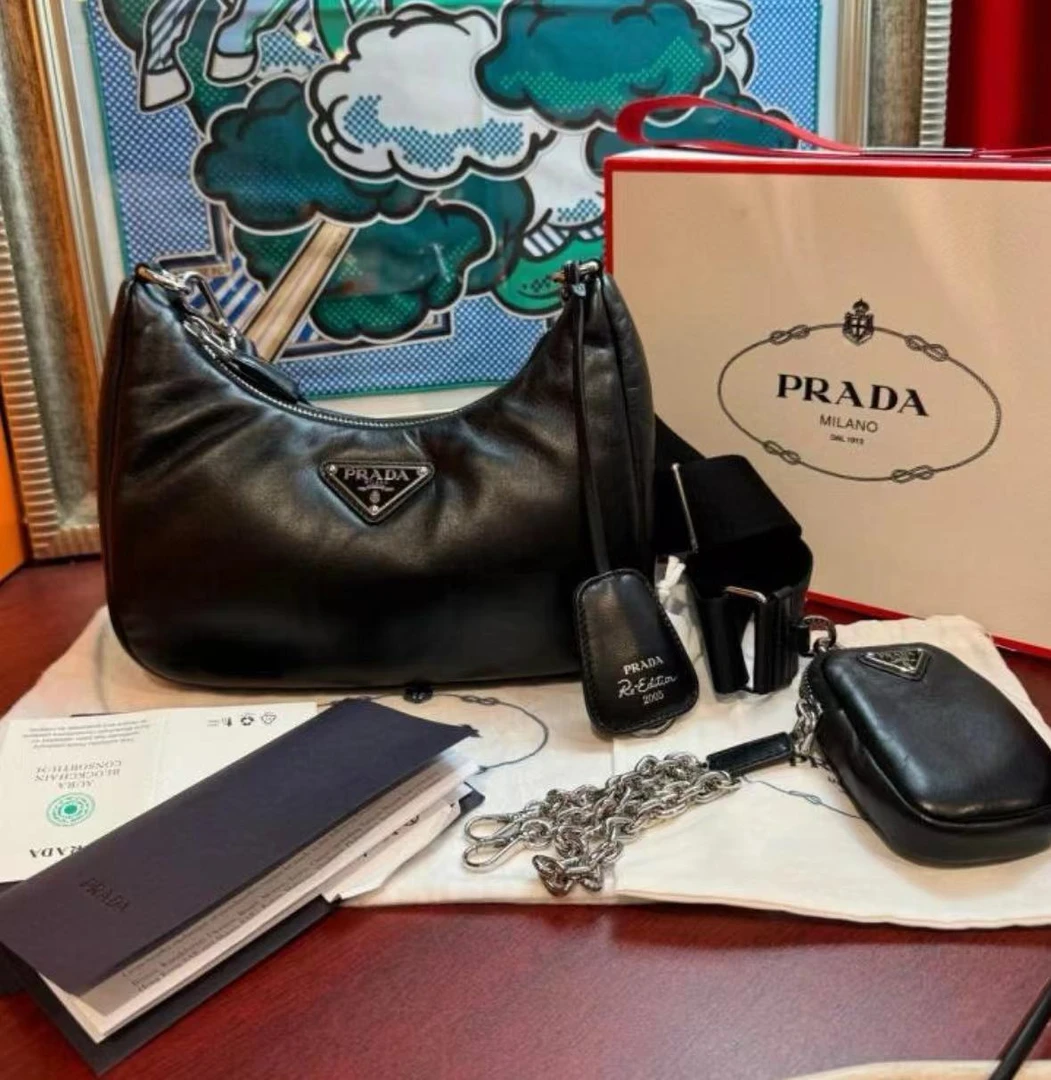 99新 Prada/普拉达 prada 普拉达 三合一全皮腋下包/无公价/优品