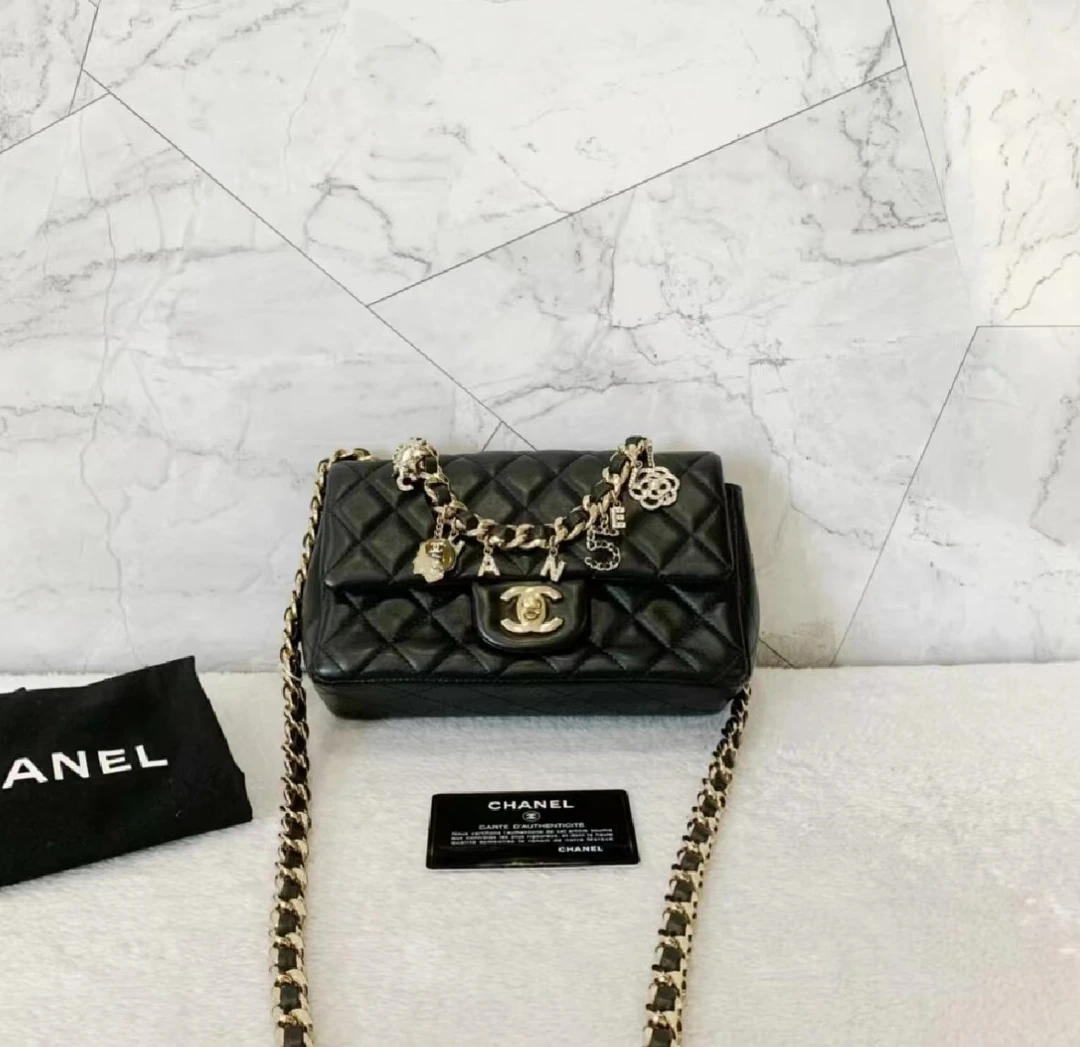 99新 Chanel/香奈儿 香奈儿cf徽章大mini黑金羊/优品