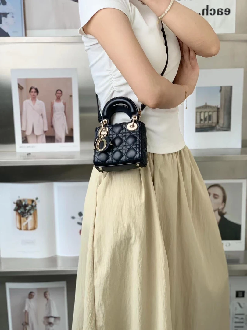 99新 DIOR/迪奥 Dior 戴妃mini黑金手提包/公价无/优品
