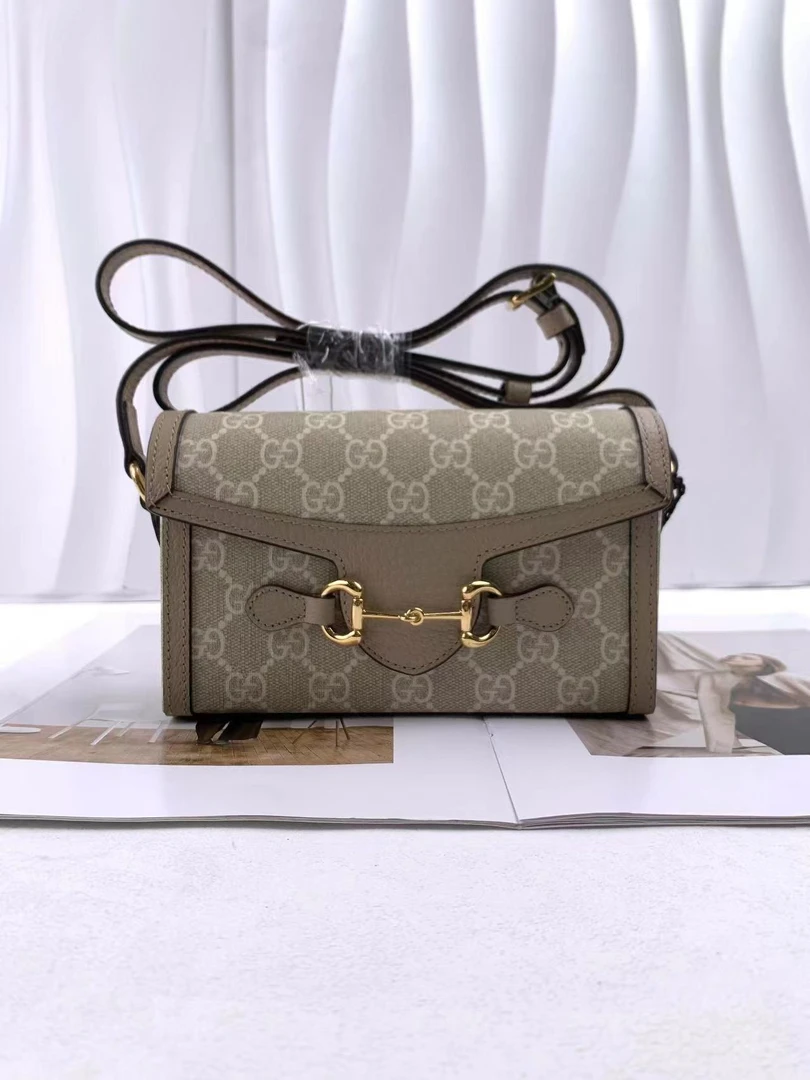 99新 GUCCI/古驰 gucci 古驰1955横版手机包燕麦色  /无公价/优品