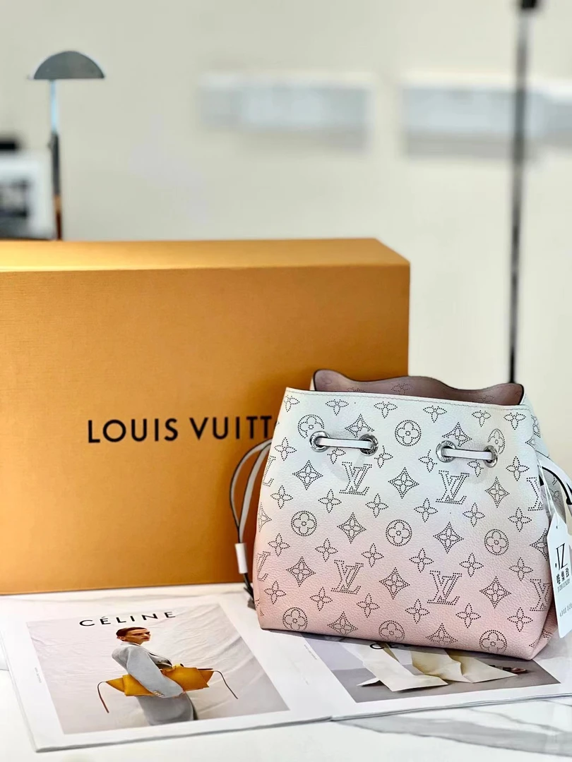 99新 LouisVuitton/路易威登 LV Bella  月光女神 限定渐变/优品