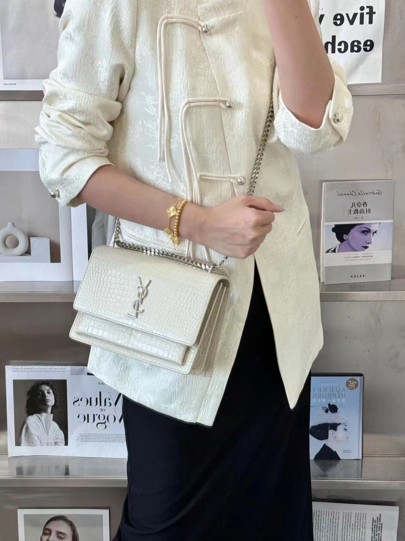 95新 YSL/圣罗兰 ysl日落中号白银鳄压包/公价21400/优品