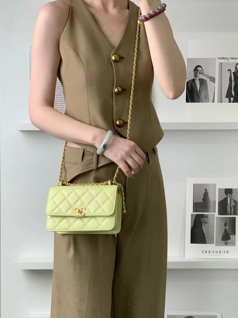 99新 Chanel/香奈儿 香奈儿双金珠woc黄色包/优品
