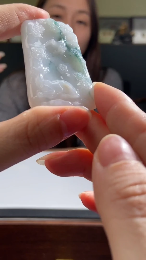 【闪购商品】翡翠颈饰未镶嵌天然翡翠A货