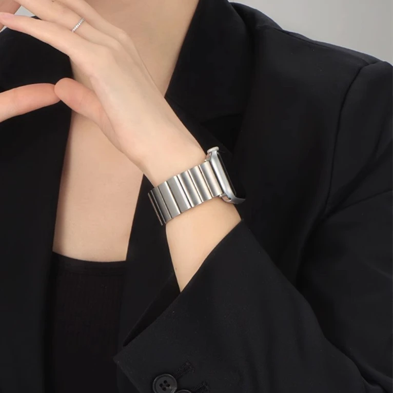 适用iwatchs9金属表带s8蝴蝶扣竹节腕带通用苹果手表67se/Ultra代