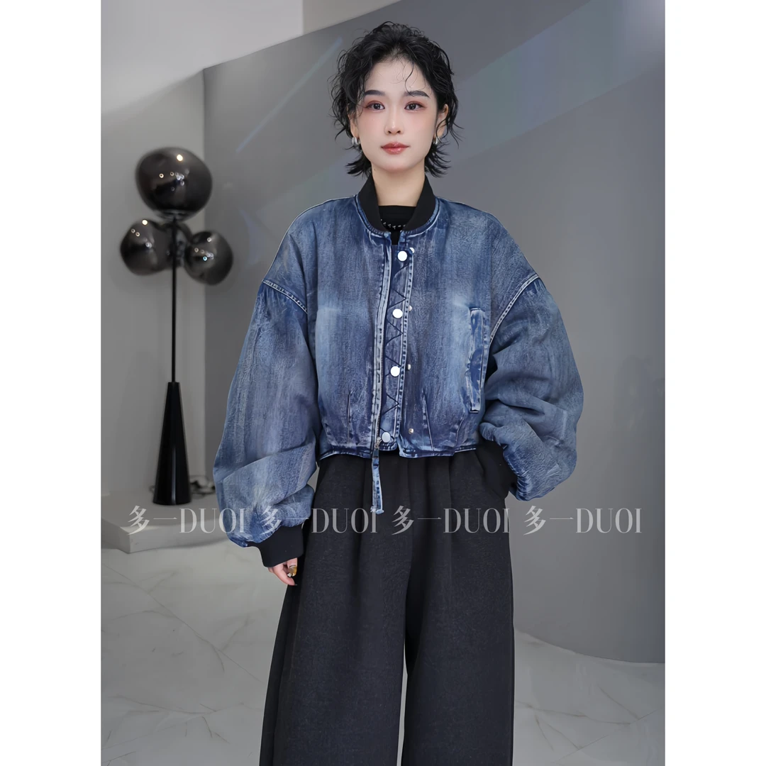 多一“蔚蓝海岸”2024冬季复古立领拼接扎染牛仔单排扣拉链羽绒服