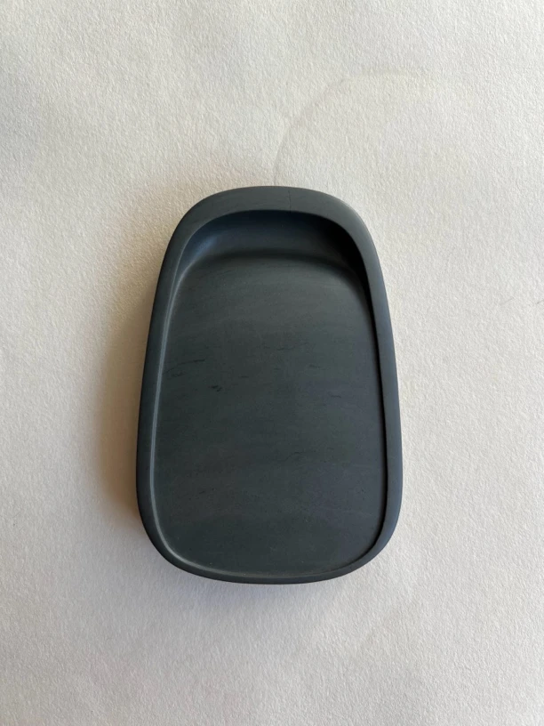 水泉老坑玄璞石料   规格：11.2/7.4/1.4cm