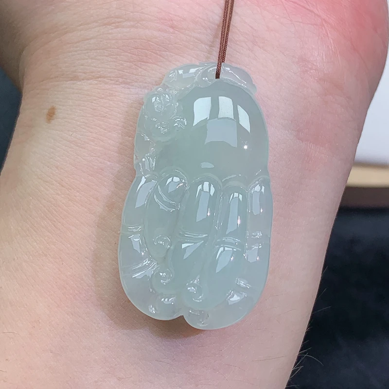缅甸天然A货翡翠佛手吊坠