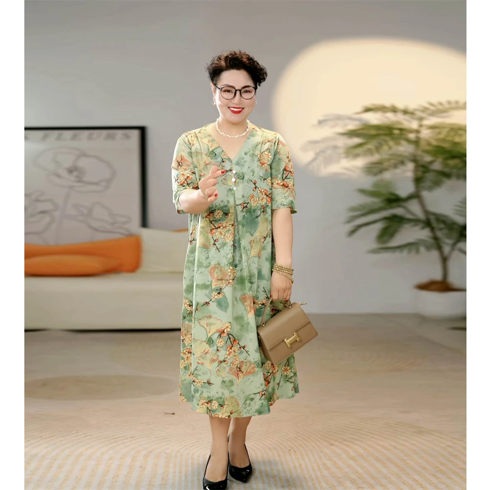 大码妈妈装新款夏装休闲宽松裙碎花中老年加肥加大连衣裙妈妈款