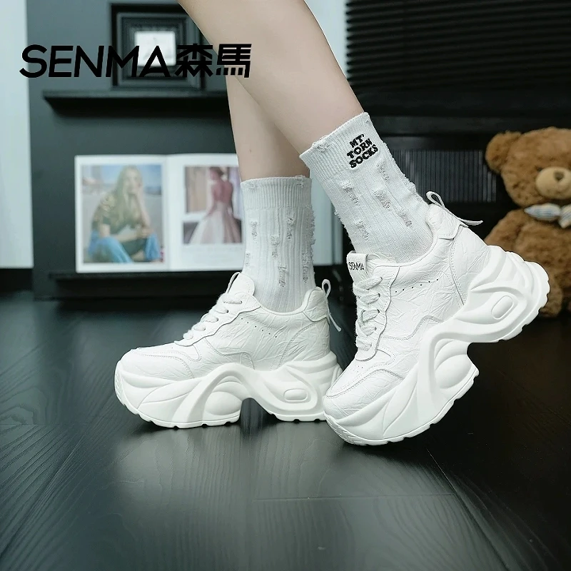 森马黑色老爹鞋女2025新款秋冬爆款加绒厚底小个子内增高软底轻便