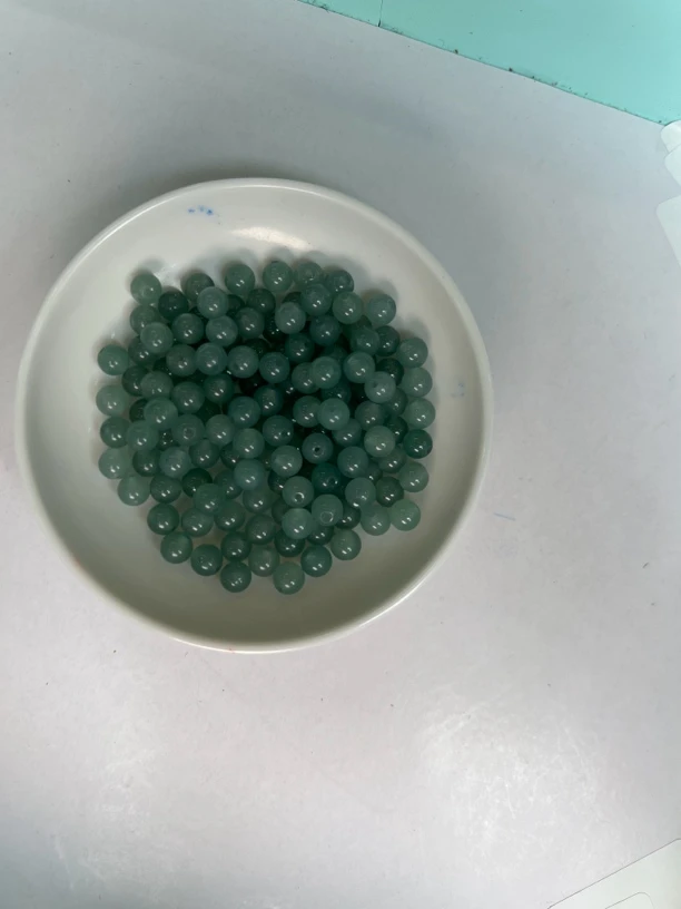 天A货卡6翡翠～A51～50颗 随4颗（赠弹力绳）