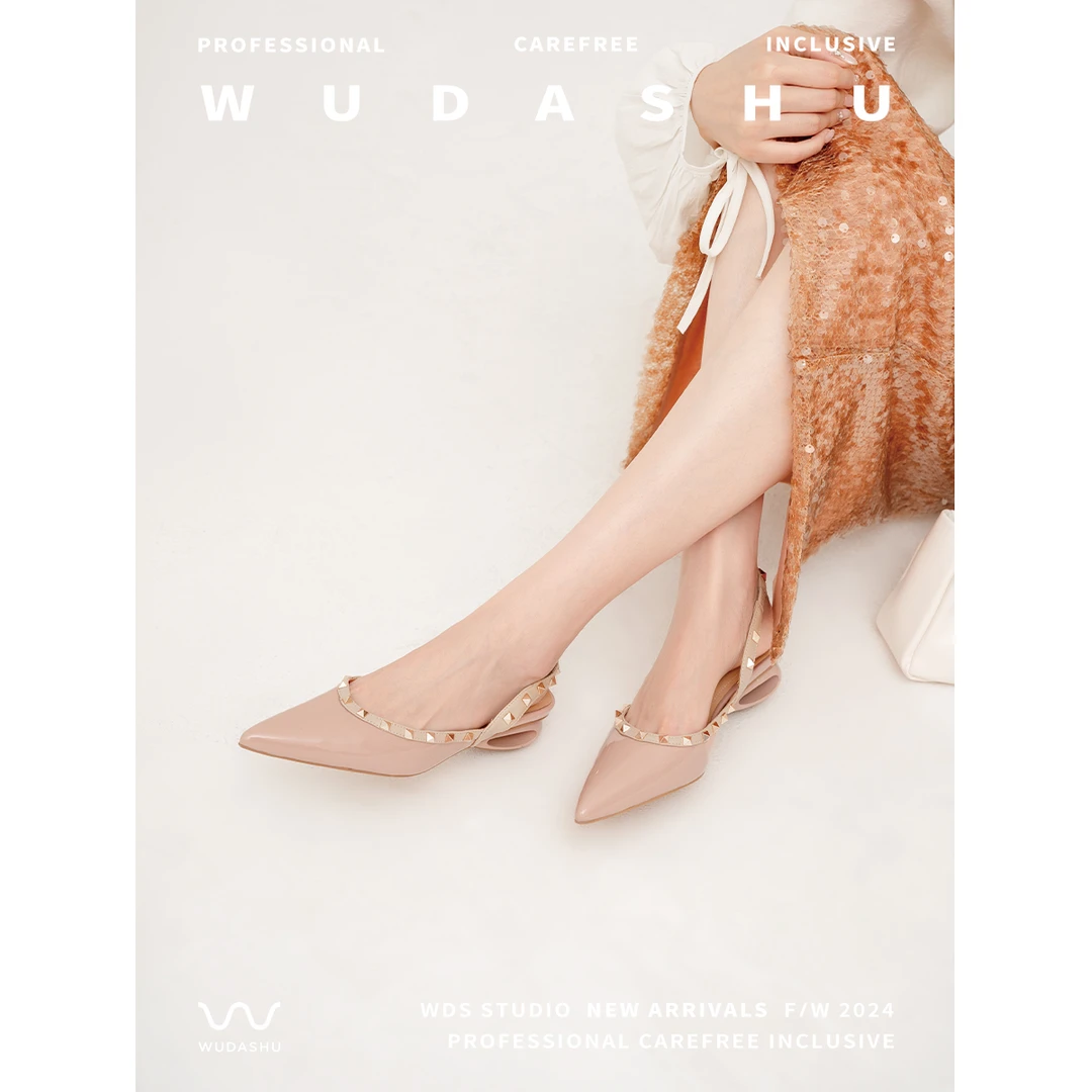 穿高跟鞋的吴大叔铆钉异形跟高级小众百搭轻奢舒适低跟鞋10-403