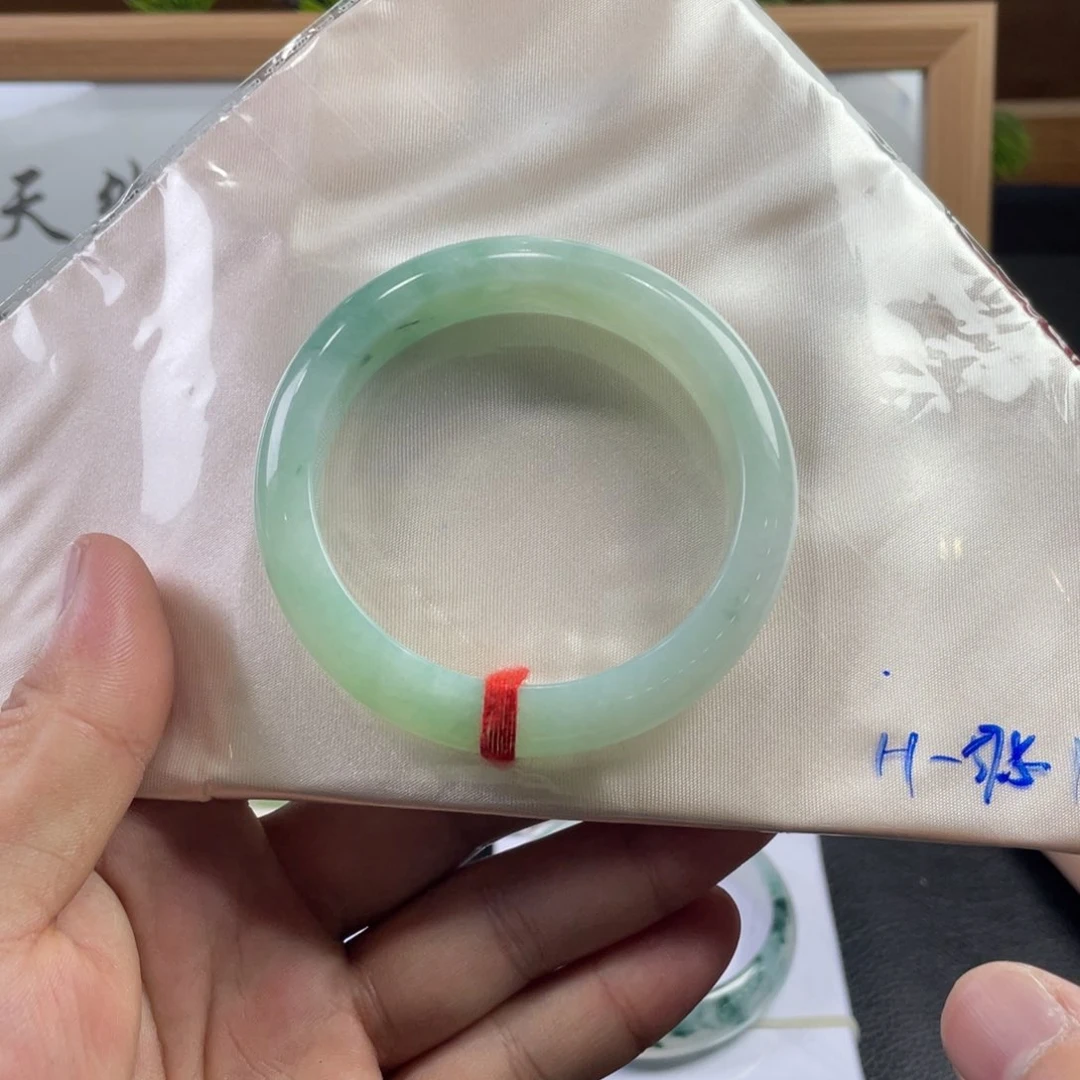 翡翠手镯未镶嵌13号