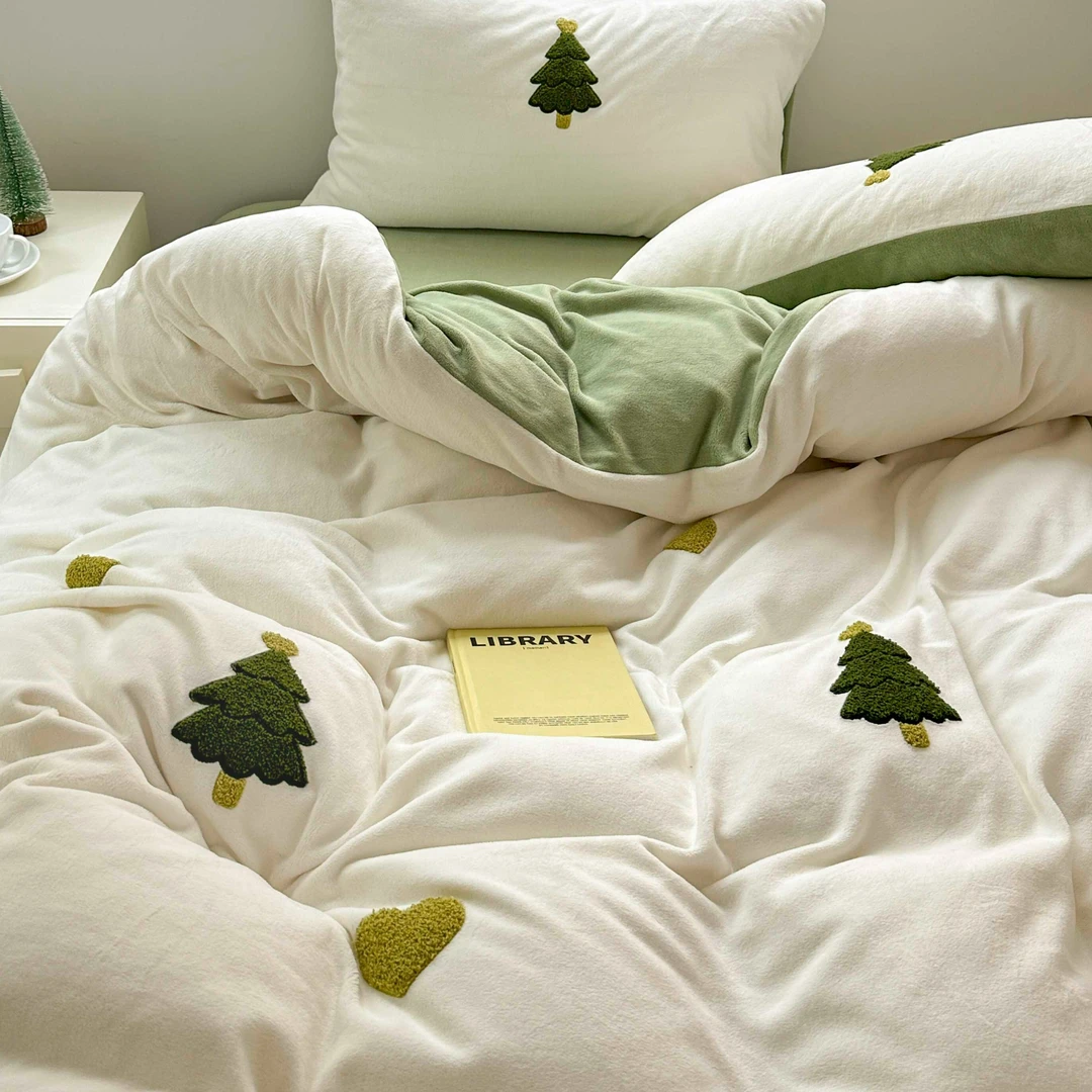 菀贝 圣诞心愿树 高克重牛奶绒套件 毛巾刺绣 小清新四件套