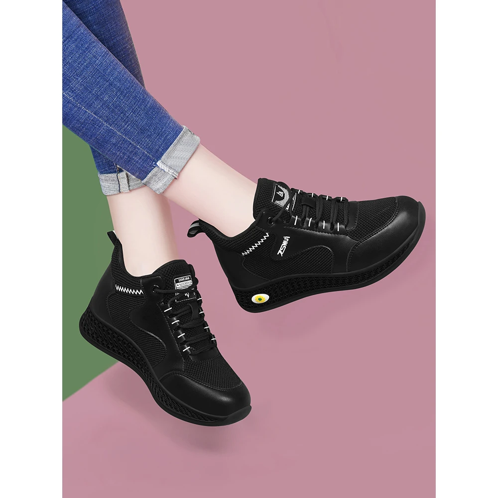 黑色真皮运动休闲鞋2024年秋冬季平底加绒鞋百搭软底轻便女跑步鞋