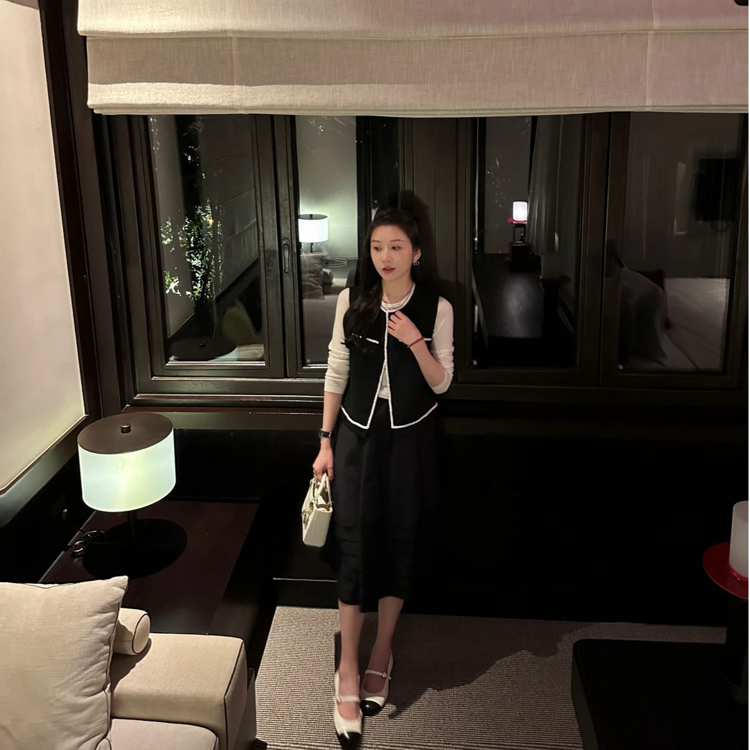 syna 罗马画报 小香风拼色无袖马甲