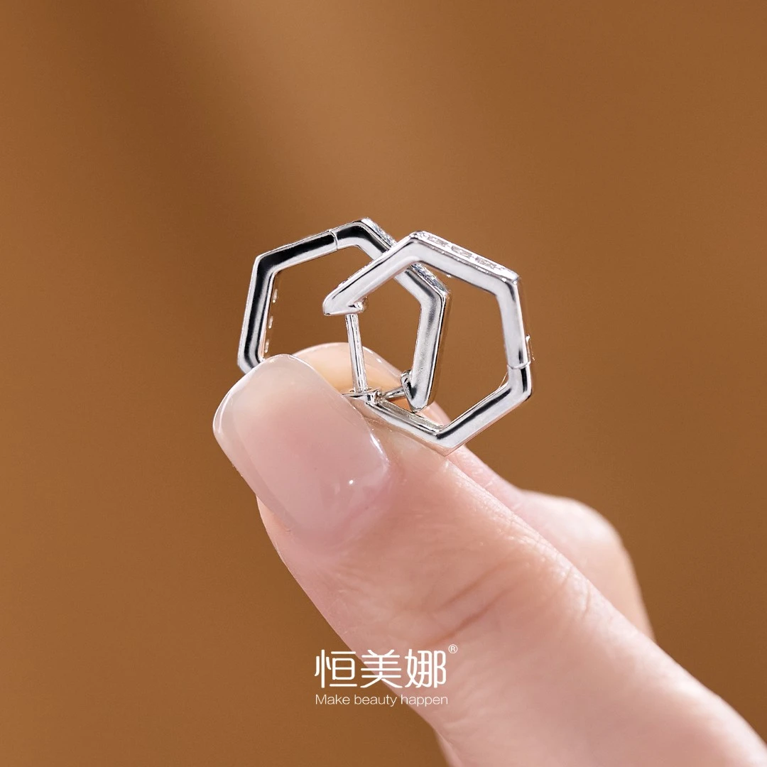 恒美娜 925银莫桑石耳饰 六角耳扣简约镶嵌百搭耳环气质个性女款