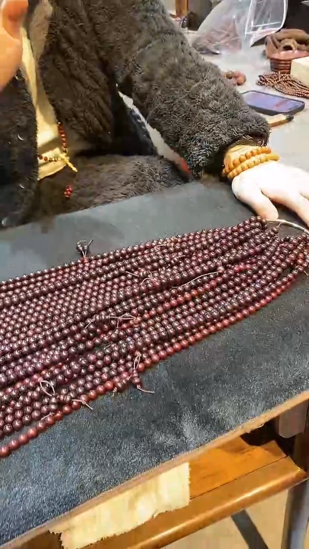 【闪购商品】檀香紫檀(小叶紫檀)木艺108手串 卡8