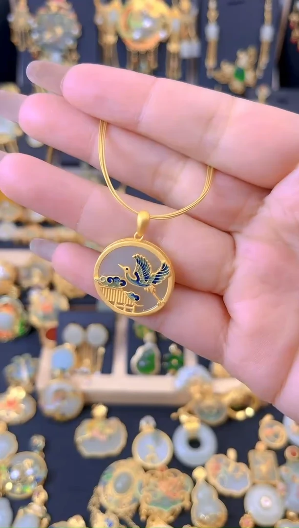 【闪购商品】和田玉吊坠银S925镀金镶嵌飞鹤圆牌吊坠