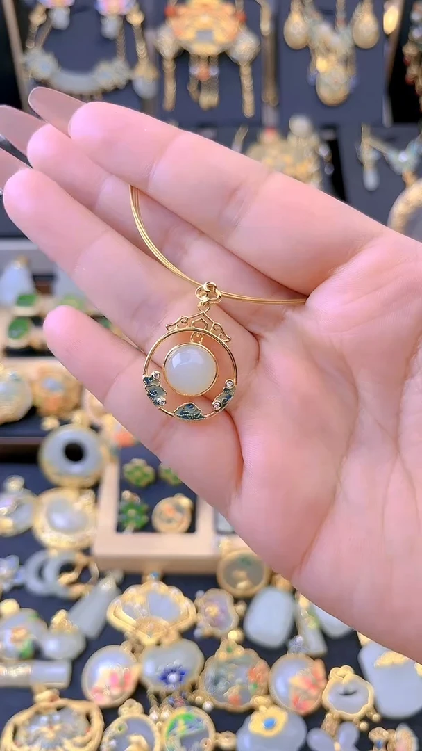 【闪购商品】和田玉吊坠银S925镀金镶嵌海上升明月吊坠