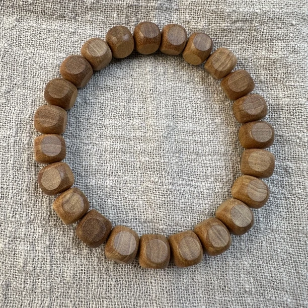 【南方嘉木】老山檀香8×10mm【六六大顺横纹黑肉】奶香味