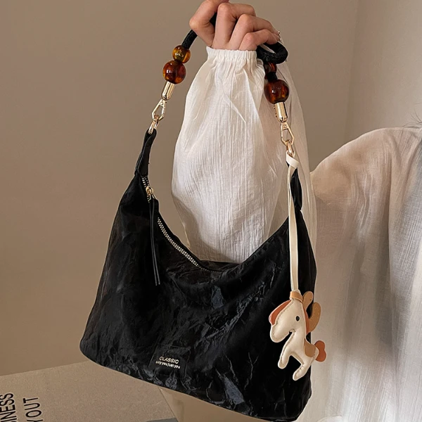 休闲软面小众设计包包女士2024新款流行百搭斜挎包超火单肩腋下包