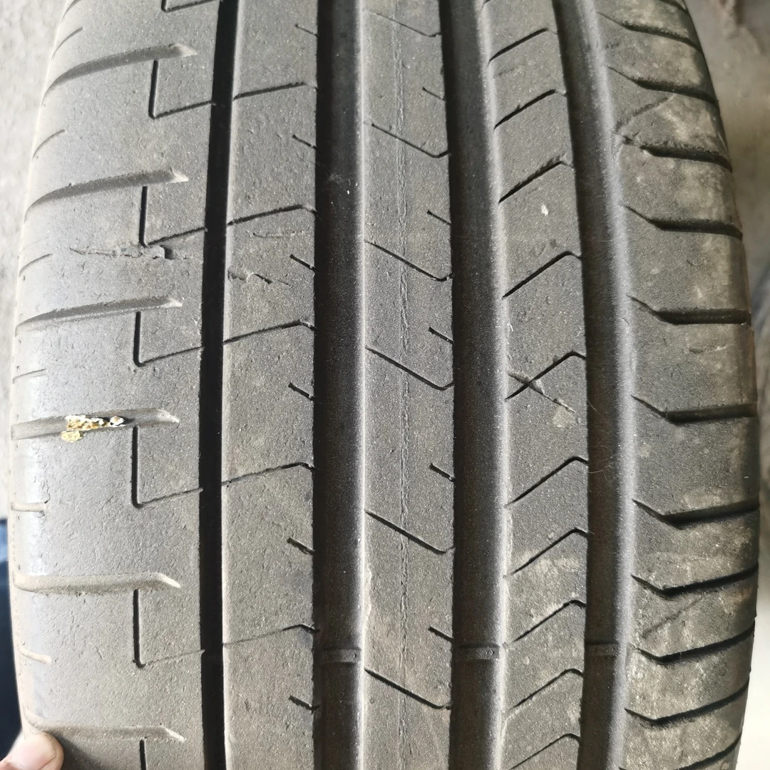 275 35 21 255 35 21轮胎  静音面