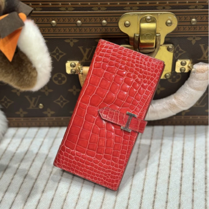 95新 Hermes/爱马仕 贝贝/方块鳄红色H钱包/证书盒子/框n