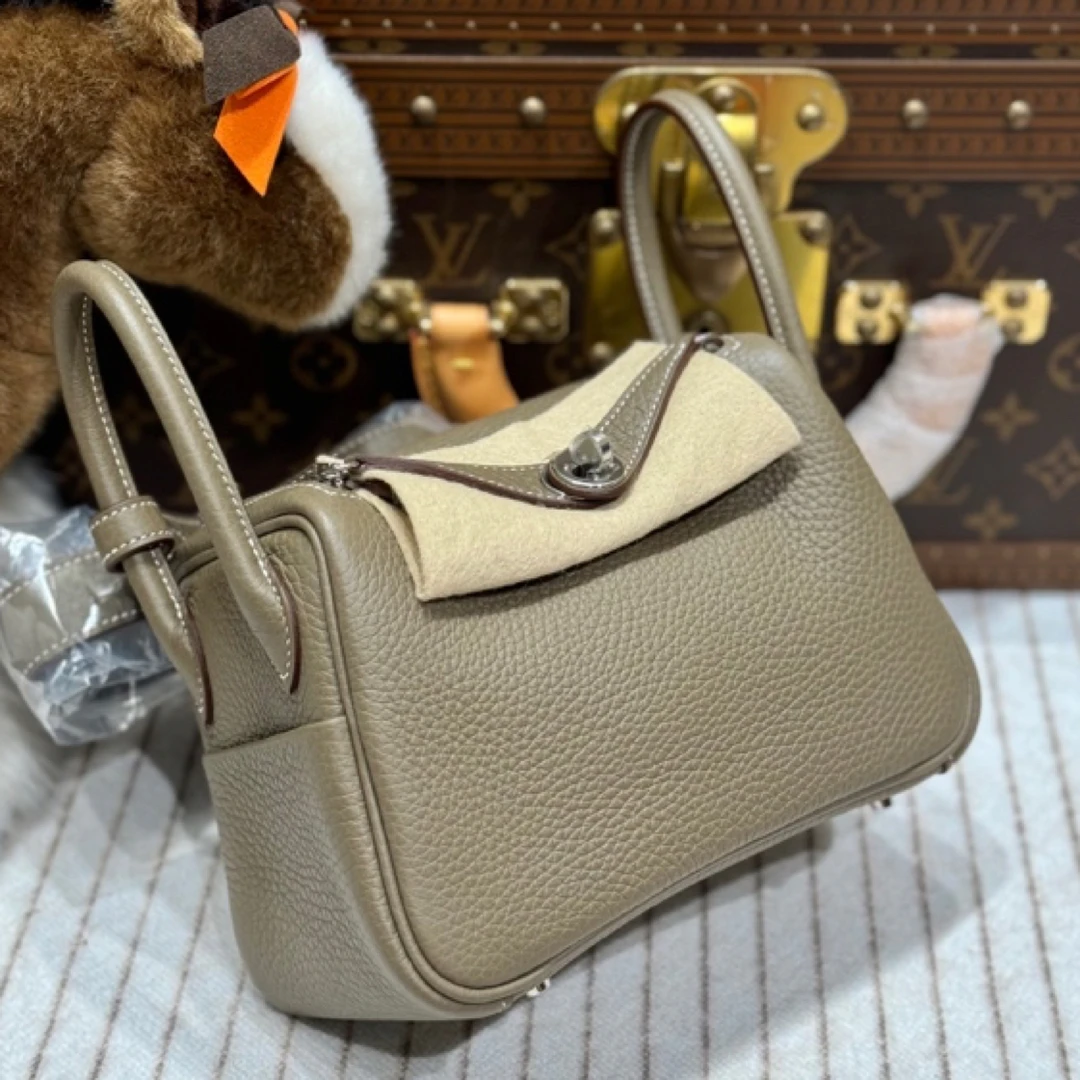 全新未使用 Hermes/爱马仕 lina/w刻爱马仕大象灰银扣minilindy包