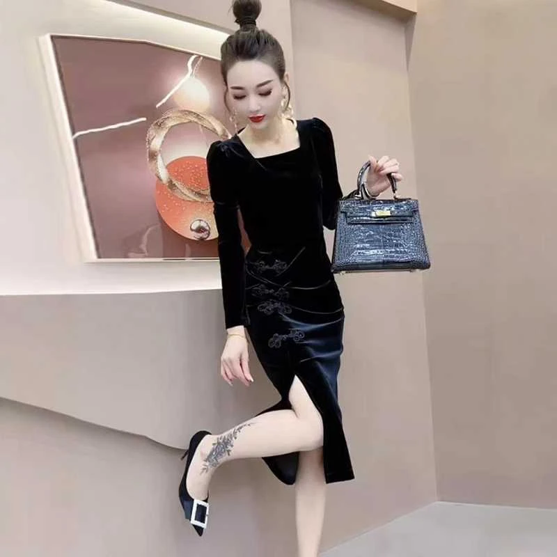 黑色金丝绒开叉连衣裙女2024秋冬新款改良旗袍新中式复古包臀裙子