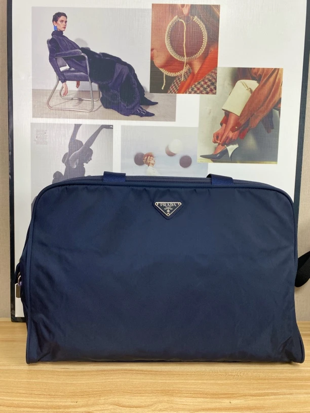 95新 Prada/普拉达 兔兔奢/普拉达电脑包/230510012
