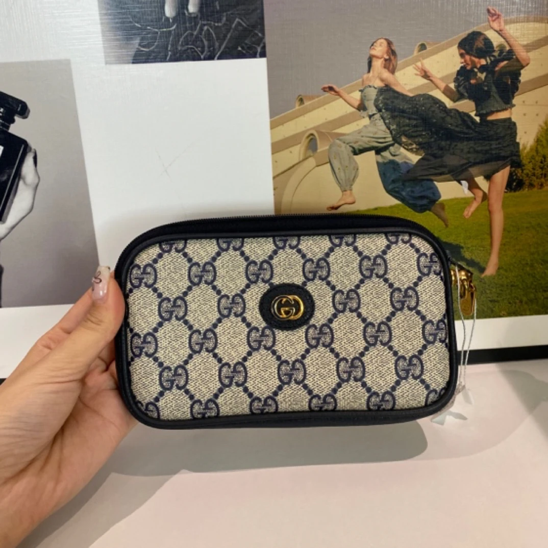 95新 GUCCI/古驰 兔兔奢/古驰手拿包/240619167