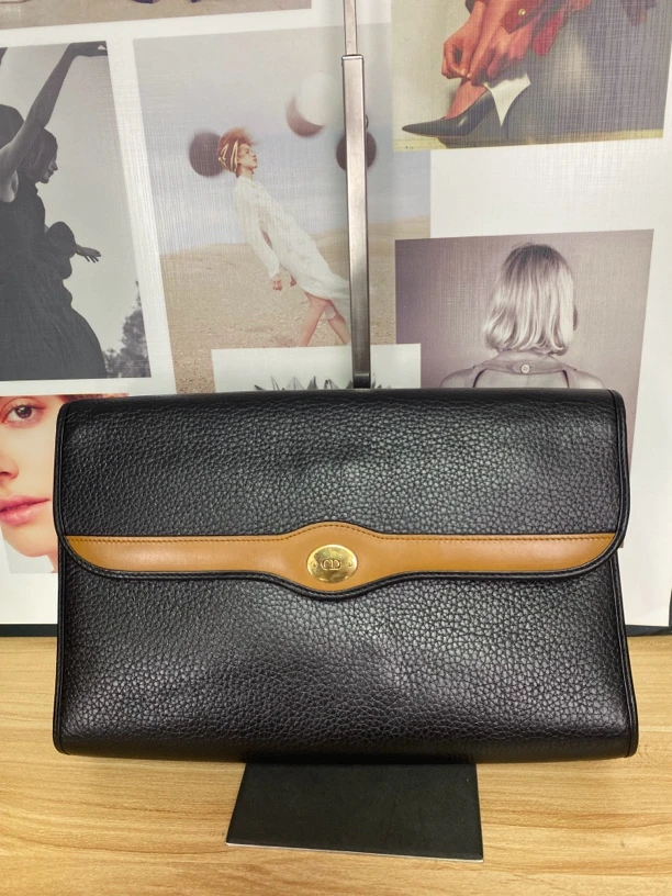 95新 DIOR/迪奥 兔兔奢/迪奥斜挎包/240330230