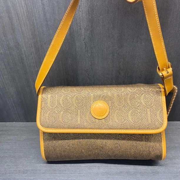 95新 GUCCI/古驰 兔兔奢/古驰斜挎包/240626035