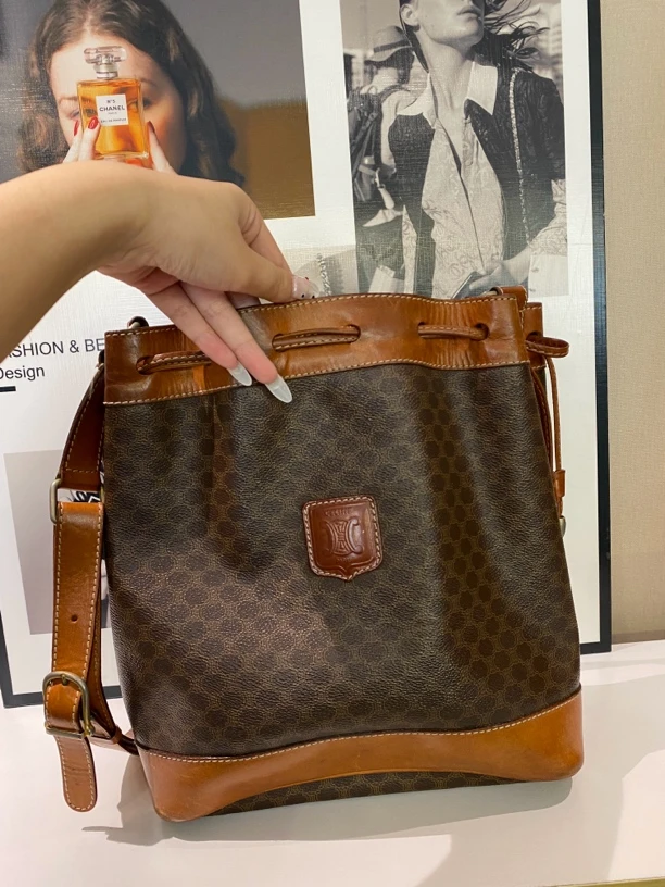 90新 Celine/思琳 兔兔奢G专属/瑟琳水桶包下标/240823096