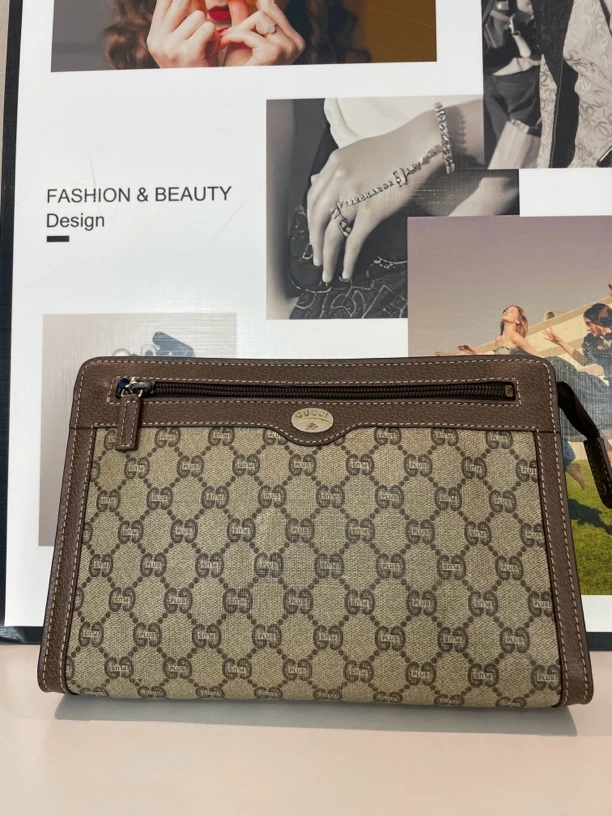 95新 GUCCI/古驰 兔兔奢/古驰洗漱包/240531082