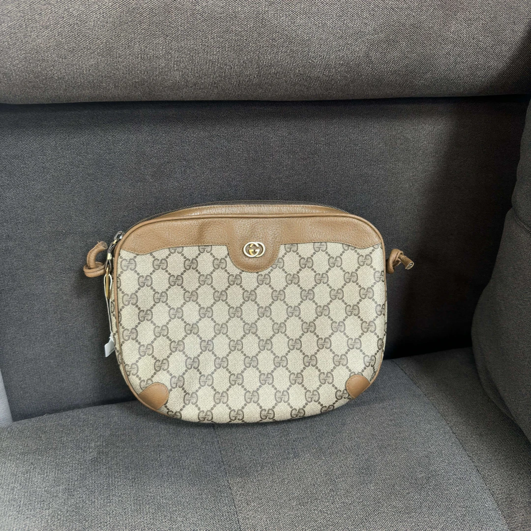 95新 GUCCI/古驰 兔兔奢/古驰斜挎包/240427045