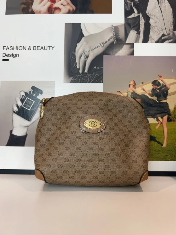 95新 GUCCI/古驰 兔兔奢/古驰洗漱包/240226056