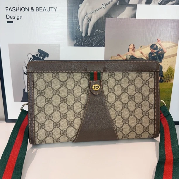 95新 GUCCI/古驰 兔兔奢/古驰洗漱包/240626146