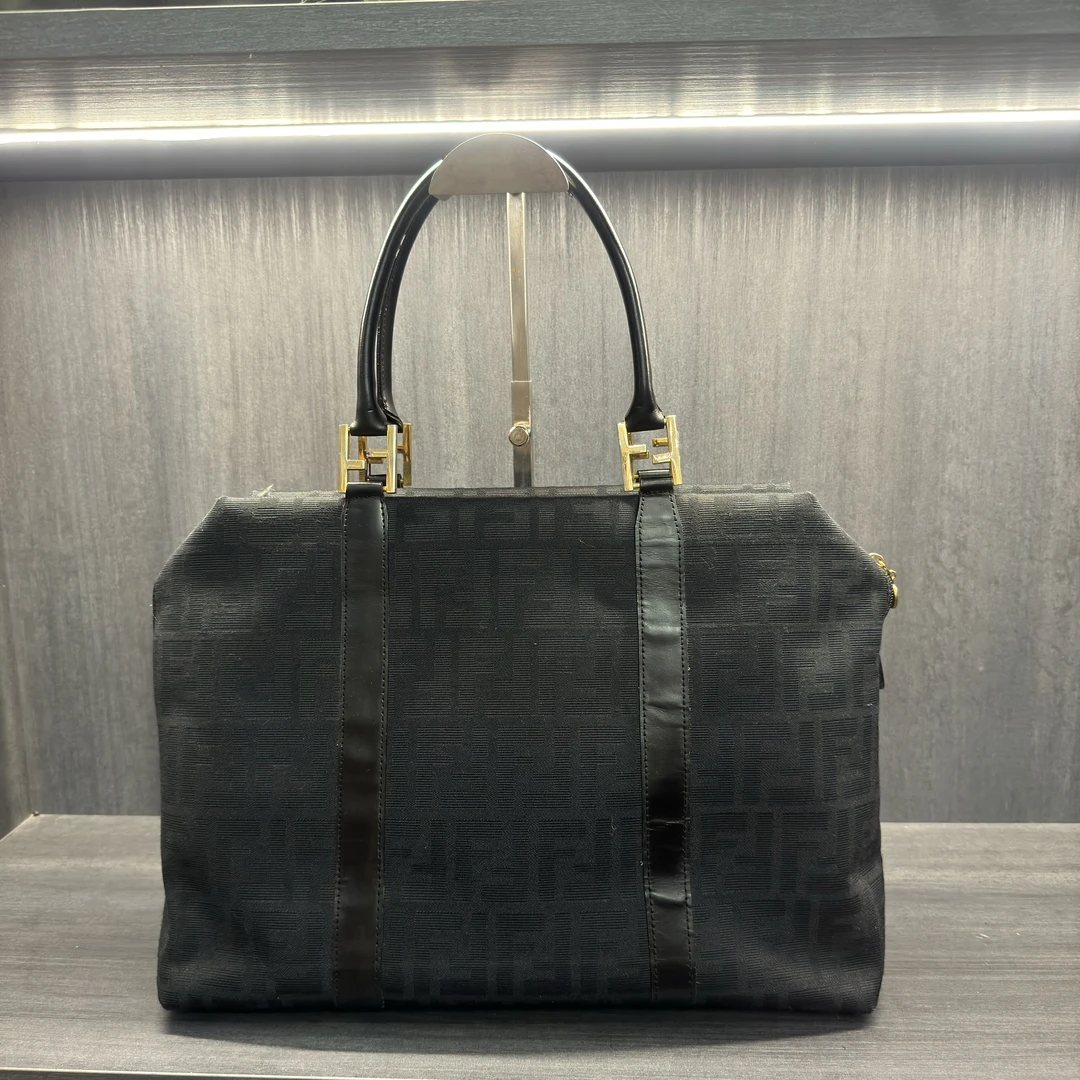 95新 FENDI/芬迪 兔兔奢/芬迪单肩包/230327076