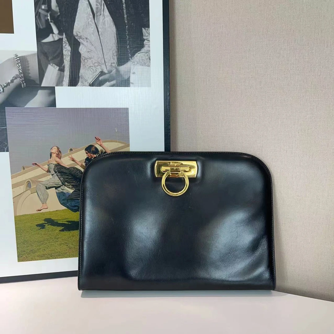 95新 FERRAGAMO/菲拉格慕 兔兔奢G专属/菲拉格慕斜挎包/240323139