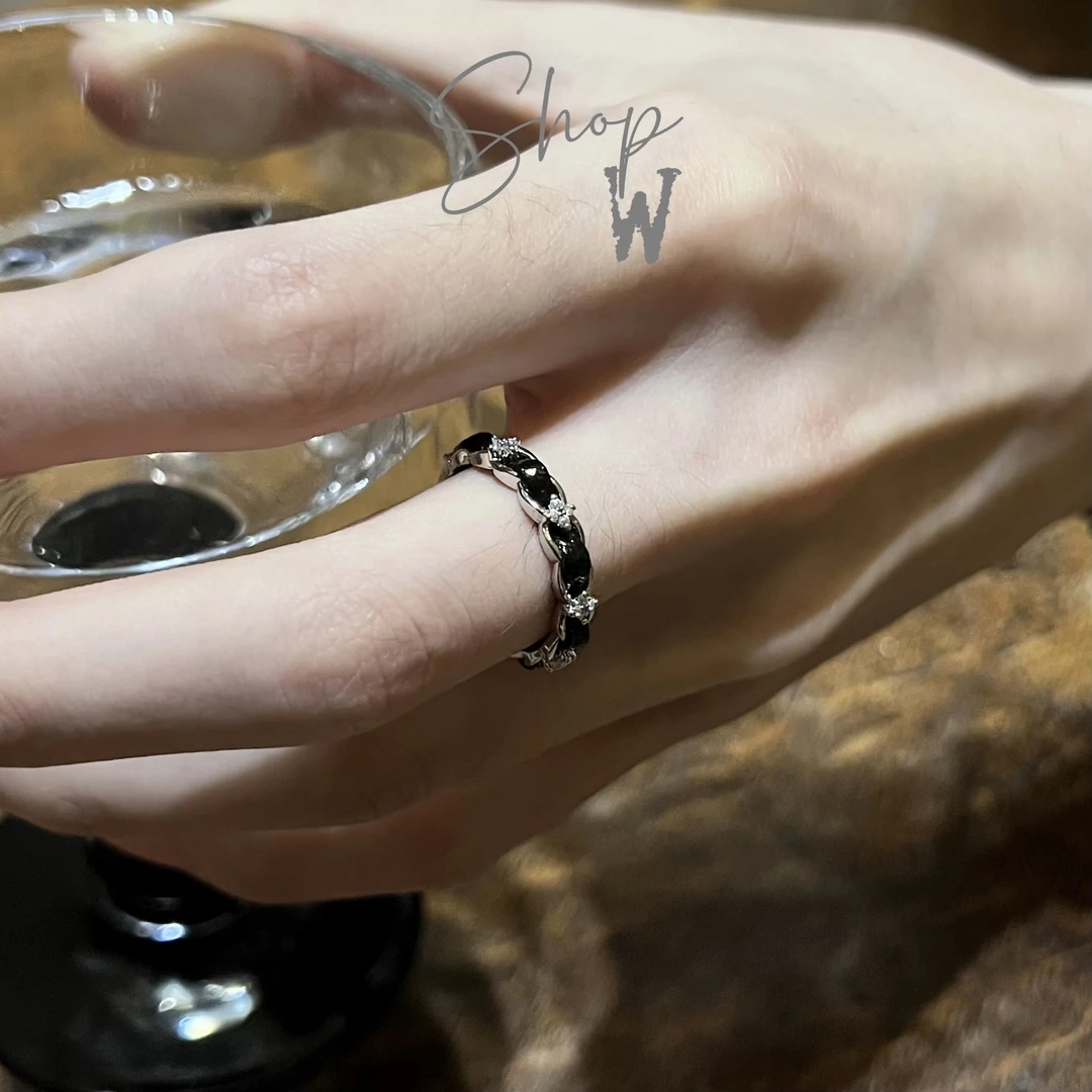 黄铜合成锆石戒指 W·Shop黑色编织穿绳设计十字锆石可调节戒指