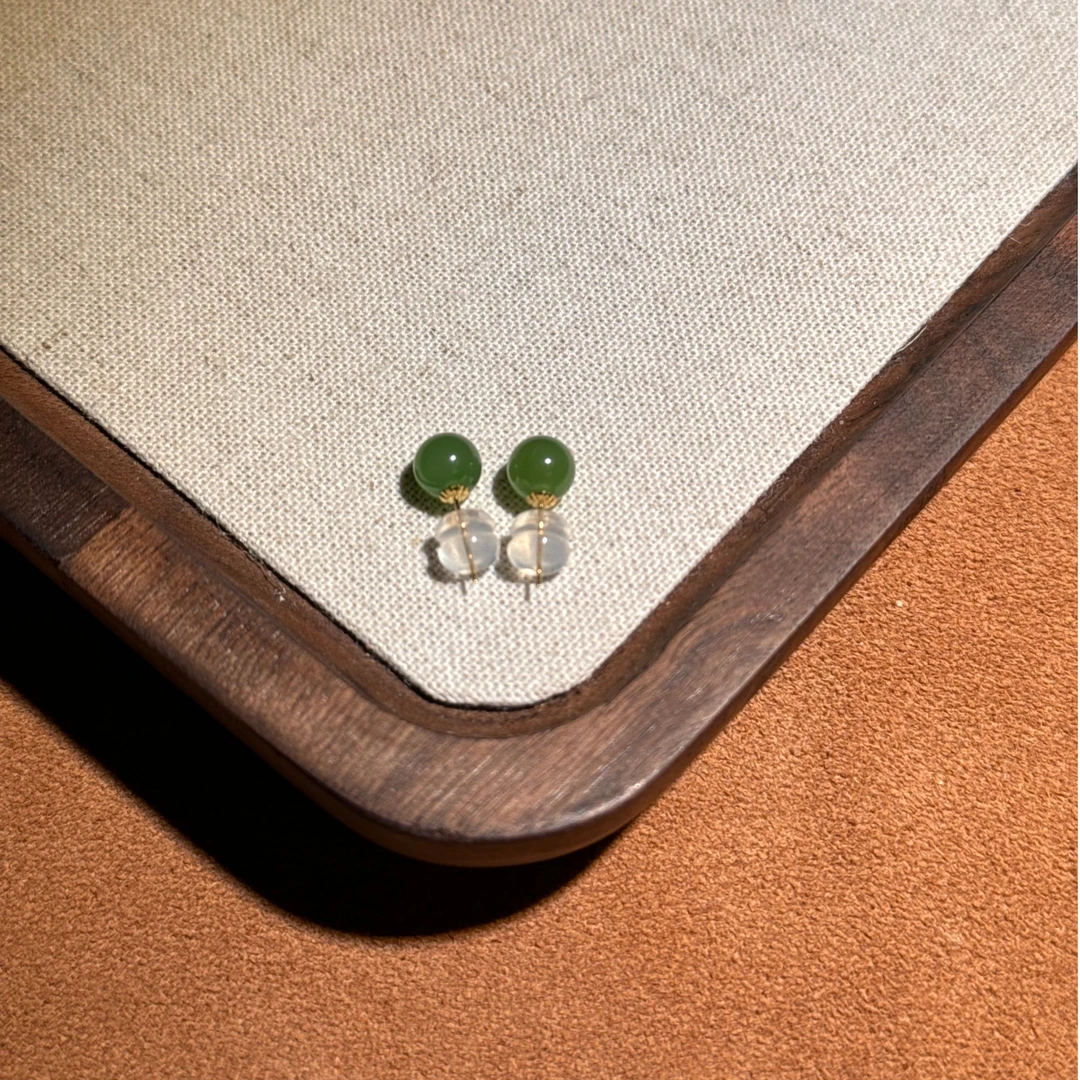 【玉道侠侣】18k金6mm和田玉碧玉无黑点圆珠耳钉小巧百搭女款一对