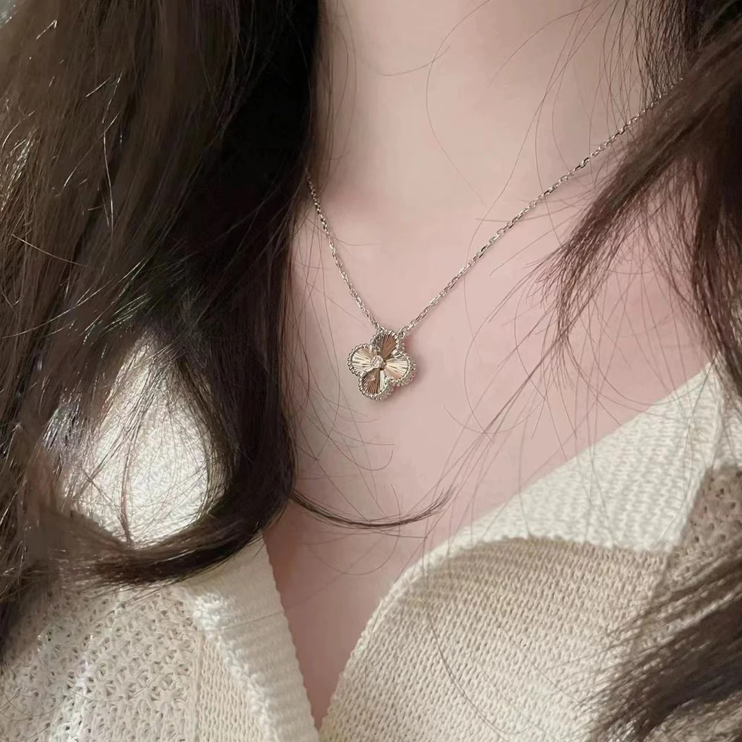 坠链均925银 【维维】拉丝镭射四叶草项链WW 9641