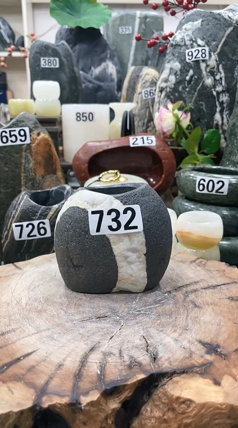 【闪购商品】花瓶1111
